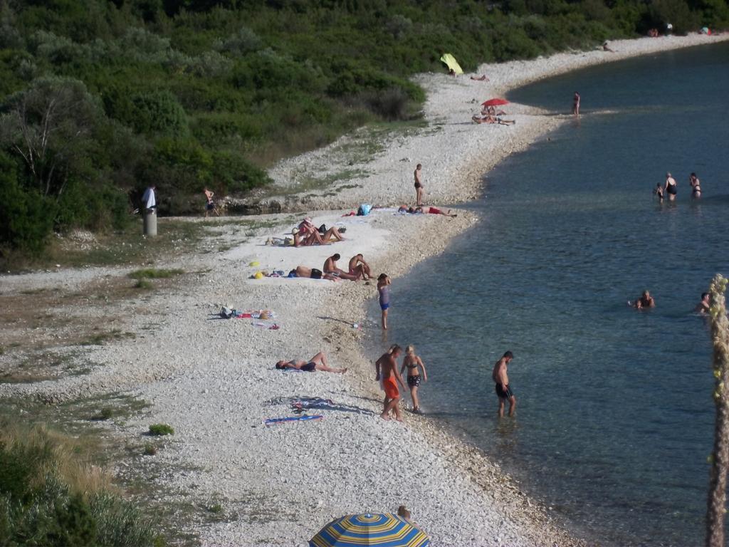 Guesthouse Budima Banići Zewnętrze zdjęcie