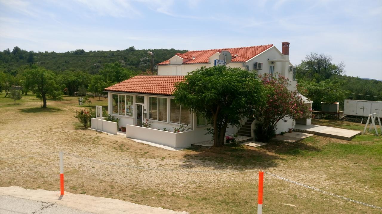 Guesthouse Budima Banići Zewnętrze zdjęcie
